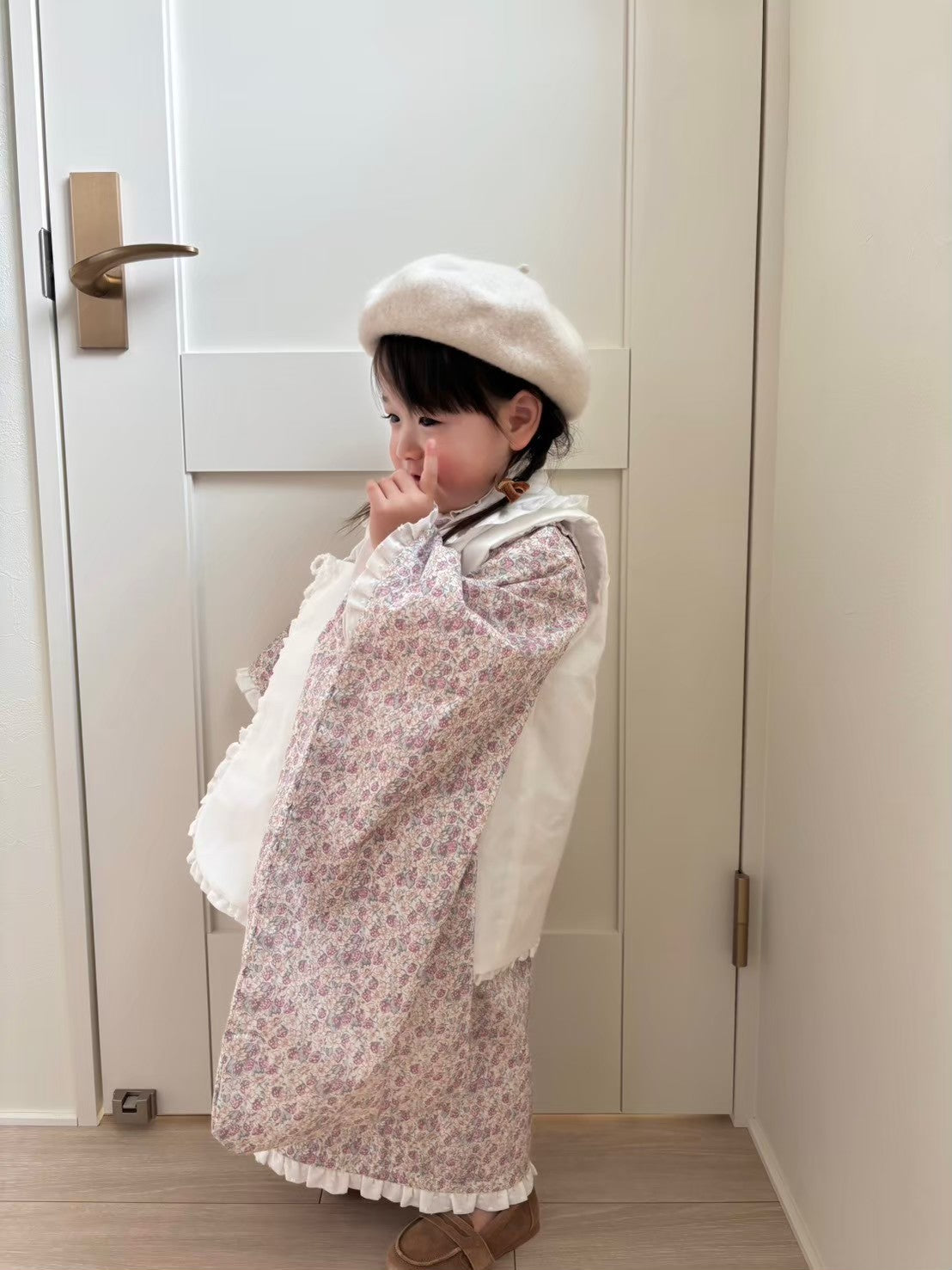 3歳 女の子 レンタル着物「10泊11日」753 リバーシブル被布(リバティ苺柄)