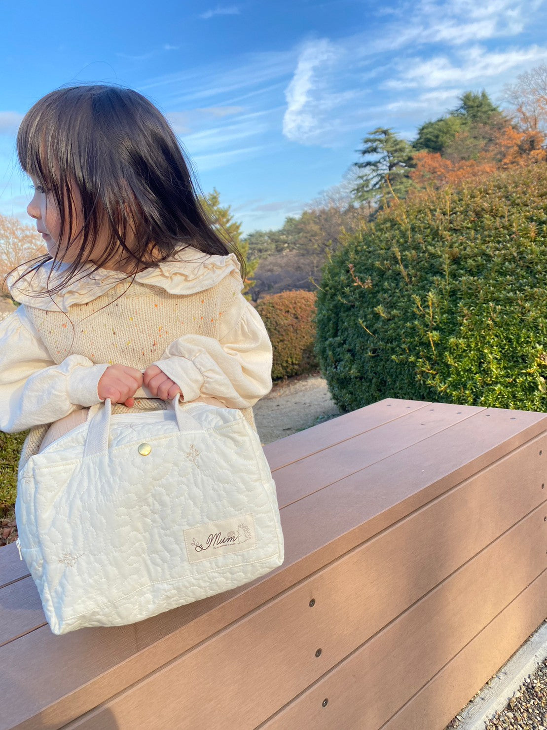 《出産祝い》おむつポーチ イブル リーフ刺繍 ヌビバック マザーズバッグ