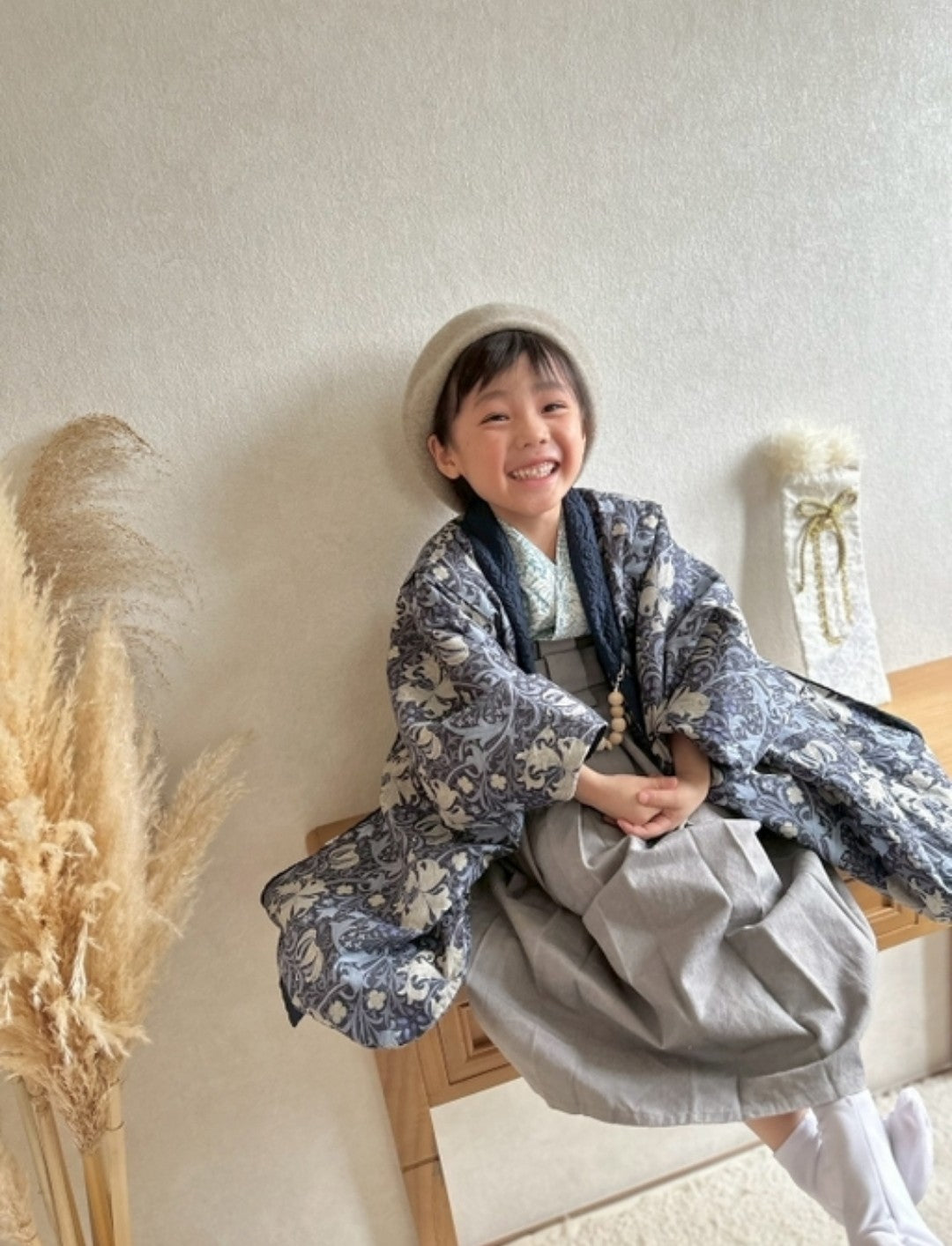 5歳 男の子 レンタル着物「10泊11日」リバーシブル羽織 袴（モリス ゴールデンリリー）